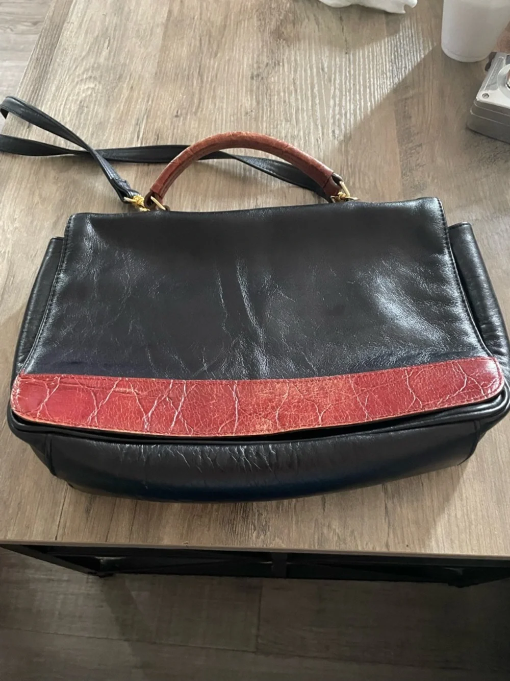 Vintage Valerie Stephans soft black leather w faux croc trim 2 way carry Satchel